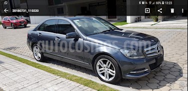 Foto venta Auto Seminuevo Mercedes Benz Clase C 200 CGI Sport Plus Aut (2013) color Gris precio $280,000