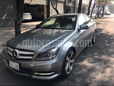 foto Mercedes Benz Clase C 250 CGI Coupé Aut usado (2013) color Plata Paladio precio $295,000