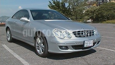 Foto venta Auto usado Mercedes Benz Clase CLK 350 Coupe (2006) color Plata precio $169,500