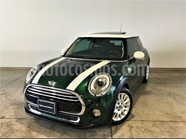 Foto venta Auto Seminuevo MINI Cooper Chili Aut (2017) color Verde Jungla precio $328,900