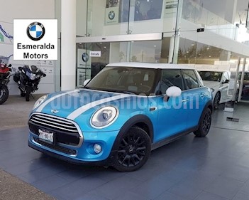 Foto venta Auto Usado MINI Cooper Pepper 5 Puertas Aut (2016) color Azul Espacio precio $305,000