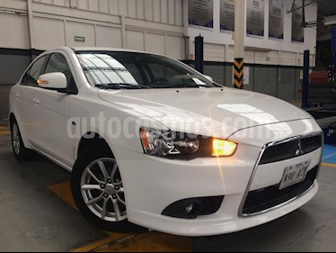 Foto venta Auto Seminuevo Mitsubishi Lancer ES CVT (2015) color Blanco precio $185,000
