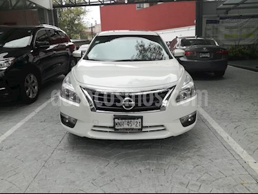 Foto venta Auto Seminuevo Nissan Altima Advance NAVI (2013) color Blanco precio $180,000