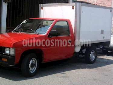 Foto venta Auto Seminuevo Nissan Estacas Largo TM5 (2004) color Rojo precio $32,500