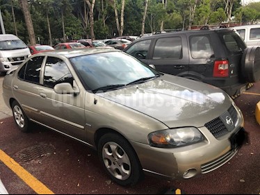 Foto venta Auto Seminuevo Nissan Sentra XE 1.8L Aut Ac (2006) color Marron precio $56,000