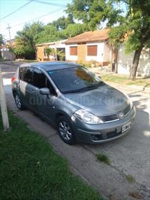 foto Nissan Tiida Hatchback Tekna usado (2008) color Plata Metalizado precio $160.000