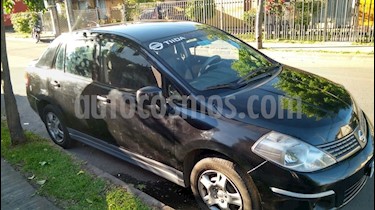 Nissan Tiida Sedan 1.6L Drive usado (2011) color Negro precio $2.800.000