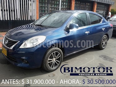 Nissan Versa Advance usado (2013) color Azul precio $30.500.000