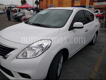 Foto venta Auto usado Nissan Versa Exclusive Aut (2014) color Blanco precio $129,500