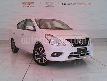Foto venta Auto Seminuevo Nissan Versa Exclusive NAVI Aut (2018) color Blanco precio $220,000