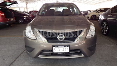 Foto venta Auto Seminuevo Nissan Versa Sense (2018) color Acero precio $215,000