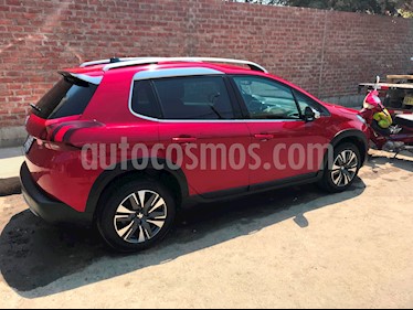 foto Peugeot 2008 1.6 Allure VTI Aut usado (2017) color Rojo precio u$s23,500