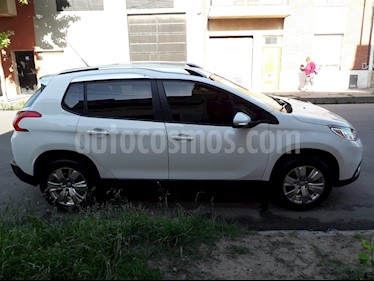 foto Peugeot 2008 Allure usado (2017) color Blanco Banquise precio $590.000