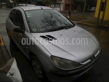foto Peugeot 206 1.9D Live! 5P usado (2006) color Gris precio $128.000