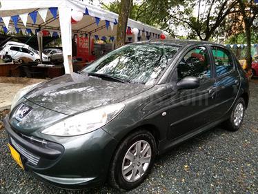 Foto venta Carro Usado Peugeot 207 Compact 1.4L (2011) color Gris precio $23.000.000
