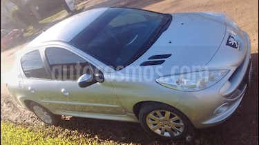 foto Peugeot 207 RC usado (2014) color Gris precio $195.000