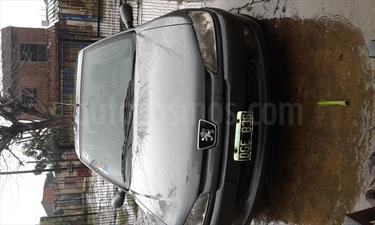 foto Peugeot 306 XRDT Family 4P usado (2000) color Gris precio $85.000