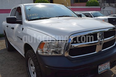Foto venta Auto Seminuevo RAM RAM SLT Crew Cab 5.7L 4x2 (2016) color Blanco precio $345,001