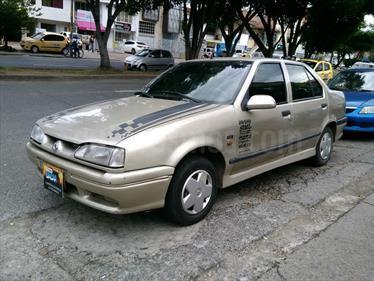 foto Renault 19 1.4 usado (2000) color Beige precio $8.000.000