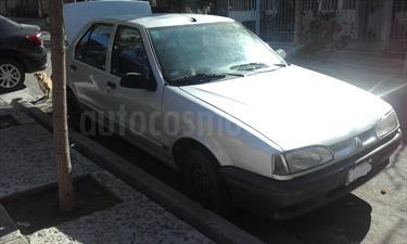 Foto venta Auto Usado Renault 19 Tric RE (1998) color Gris precio $75.000