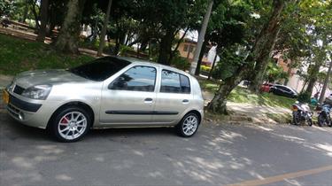 foto Renault Clio 1.6 RS-GP 5P usado (2008) color Gris precio $15.500.000