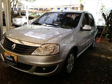 foto Renault Logan 1.6L Dynamique usado (2016) color Gris Cometa precio $29.000.000