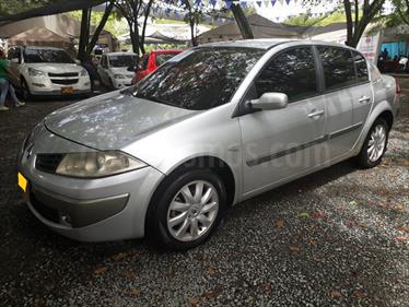 foto Renault Mégane 2000 usado (2008) color Gris precio $18.500.000