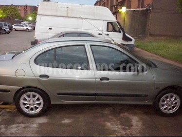 Foto venta carro Usado Renault Megane Auto. (2003) color Verde precio u$s1.200