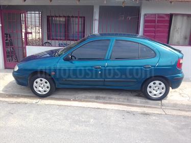 Foto venta Auto usado Renault Megane Bic 1.6 RN (2000) color Azul Petroleo precio $80.000