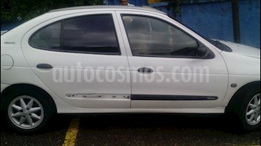 Foto venta carro usado Renault Megane Classic L4,1.6i,16v S 2 1 (2003) color Blanco precio u$s1.200