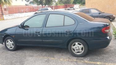 Foto venta carro usado Renault Megane Sinc. (2001) color Verde precio u$s1.300
