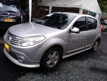 foto Renault Sandero 1.6L Dynamique GT usado (2009) color Gris Platino precio $26.000.000