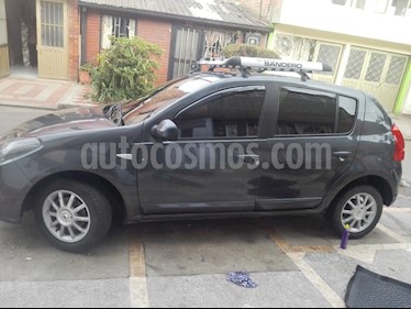 foto Renault Sandero 1.6L Dynamique usado (2013) color Gris Perla precio $23.000.000
