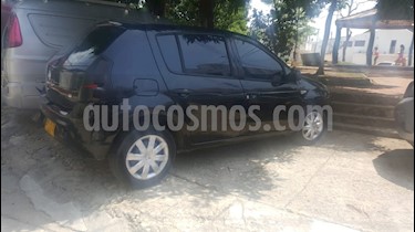 foto Renault Sandero Authentique Plus usado (2013) color Negro precio $22.000.000
