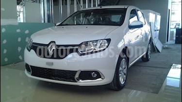 foto Renault Sandero Automatique usado (2017) color Blanco Ártico precio $39.000.000