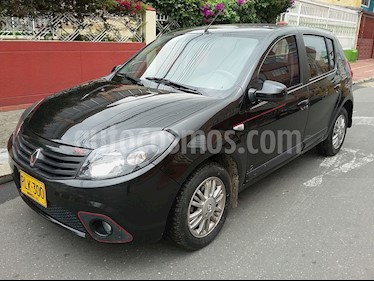 foto Renault Sandero GT usado (2011) color Negro precio $26.900.000