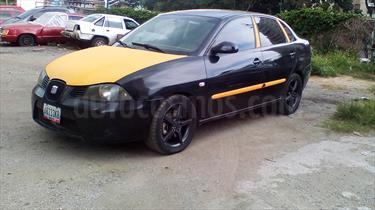 Foto venta carro usado Seat Cordoba Signo Sinc. (2005) color Negro precio u$s1.700