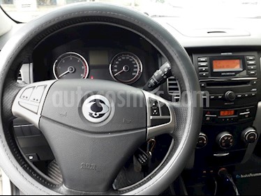 foto SsangYong Korando 4X2 XDi Full usado (2012) color Blanco precio $7.890.000