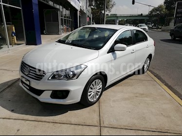 Foto venta Auto Seminuevo Suzuki Ciaz GLS Aut (2017) color Blanco precio $223,000