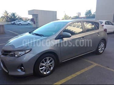 Toyota Auris 1.6L LEI CVT usado (2015) color Gris precio $9.500.000