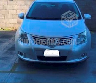 foto Toyota Avensis 2.0 GLI Aut usado (2011) color Gris Metálico precio $7.200.000