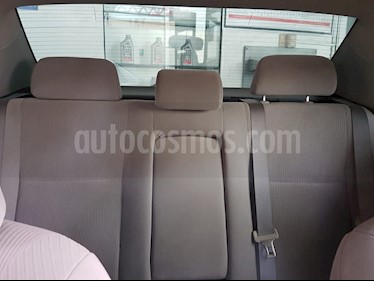 foto Toyota Corolla 1.6 GLI usado (2012) color Gris precio u$s12,000
