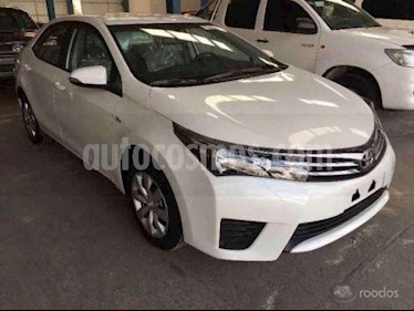 Foto venta carro usado Toyota Corolla 1.8 AT (2017) color Blanco precio BoF9.790.200