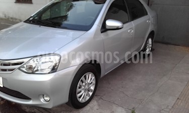 foto Toyota Etios Sedán XLS 2015/2016 usado (2016) color Gris Plata precio $980.000