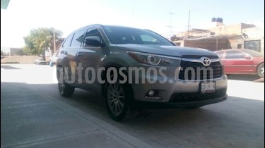 Foto venta Auto Seminuevo Toyota Highlander Limited Panoramic Roof (2014) color Plata precio $345,000