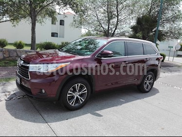 Foto venta Auto Seminuevo Toyota Highlander XLE (2016) color Rojo precio $454,720