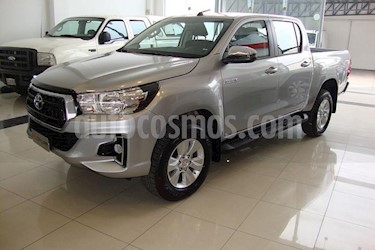 foto Toyota Hilux 2.4 4x4 DX TDi SC usado (2018) color Gris Claro precio $450.000