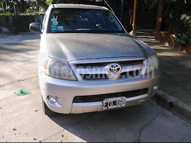 Toyota Hilux 2.5 4x2 DX DC usado (2006) color Gris precio $56.000