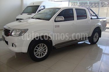 foto Toyota Hilux 3.0 4x2 STD SC usado (2012) color Blanco precio $400.000