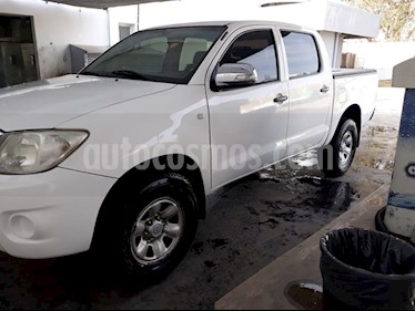 Foto venta Auto Seminuevo Toyota Hilux Cabina Doble SR (2014) color Blanco Perla precio $97,000